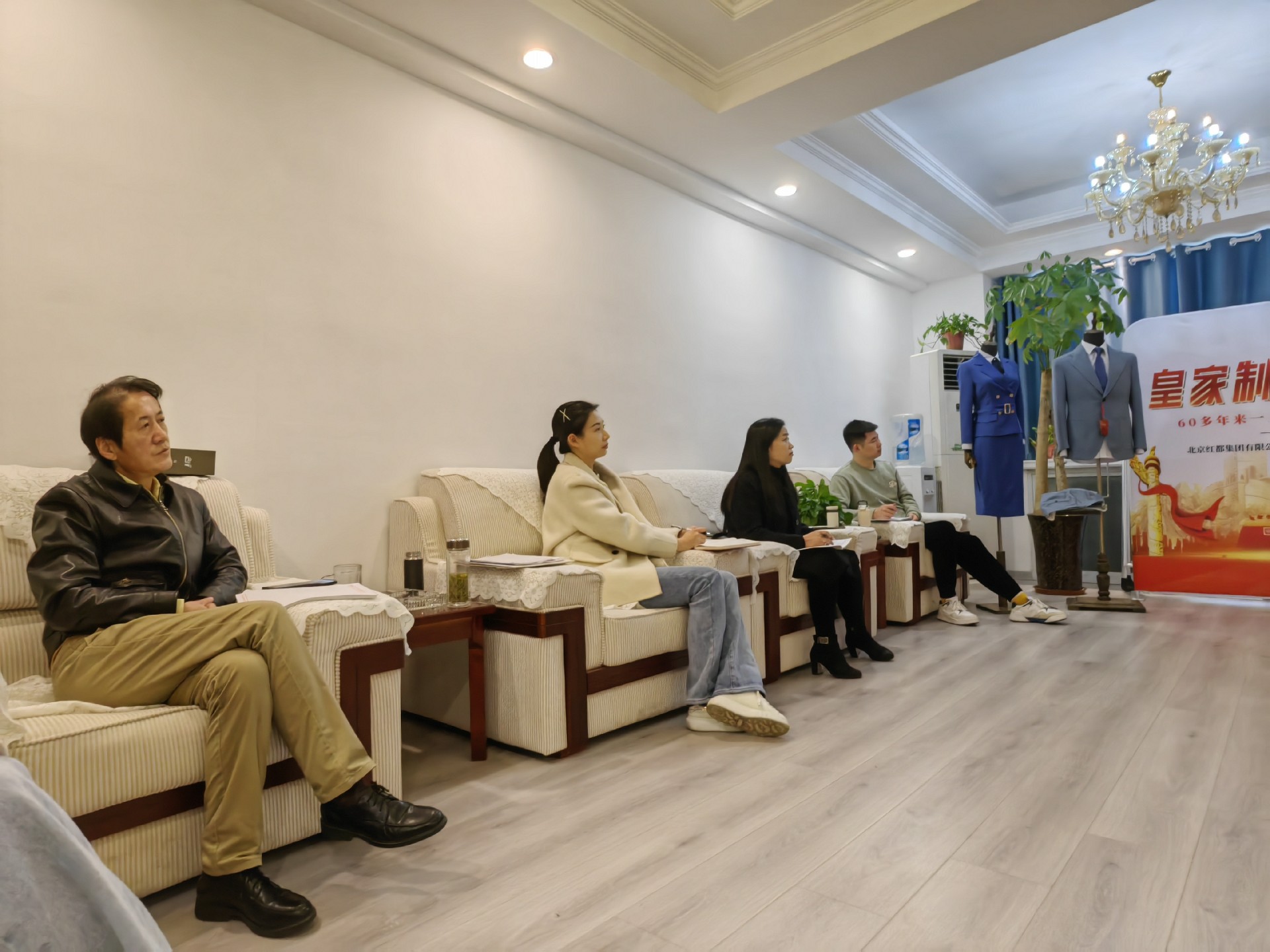 1675731643489140.jpg F9B39C4FDBA659A8BB0FA3DF8A53D452.jpg